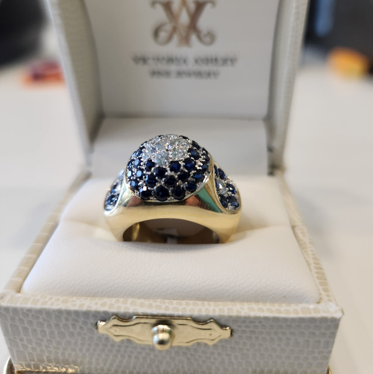 Vintage 18K Yellow And White  Gold Sapphire And Diamonds Cluster Ring
