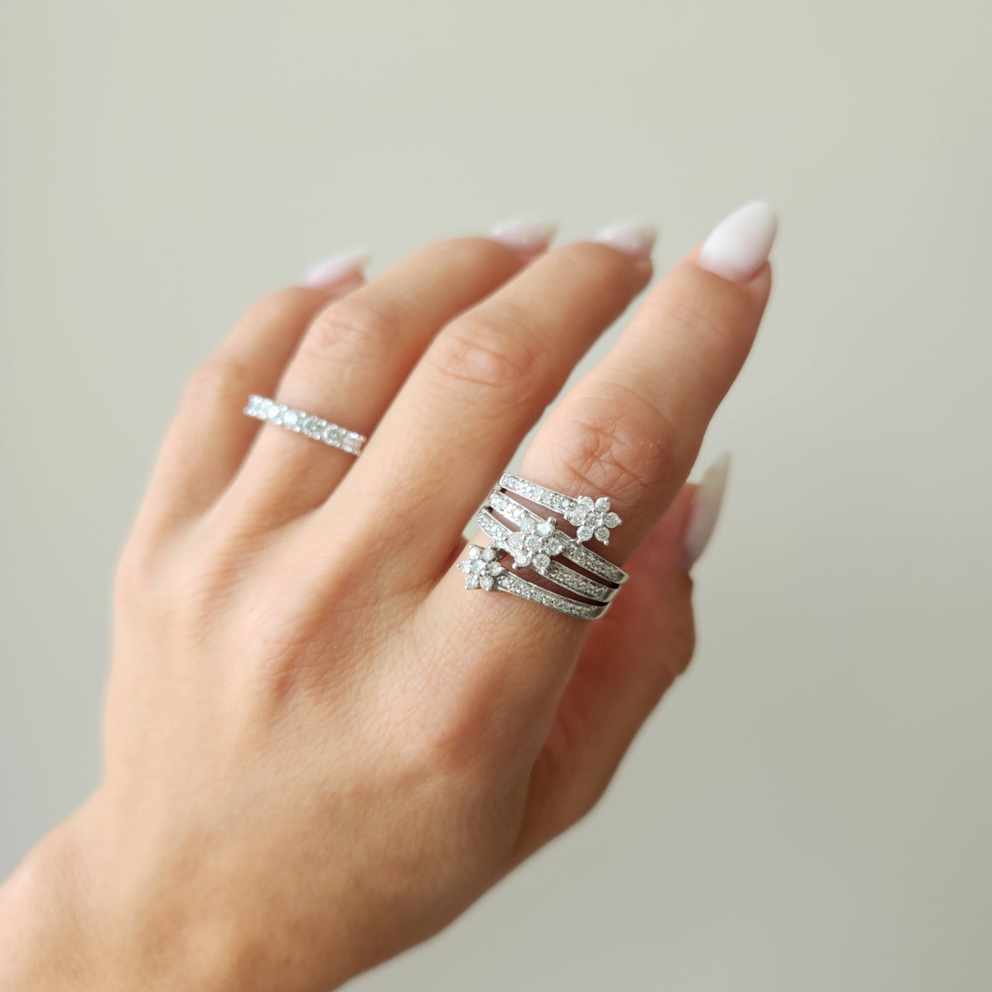 Vintage 10 Karat White Gold 3 Flower Cluster Multi Band Ring