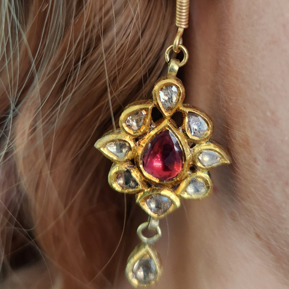 Vintage Handmade 22 Karat Yellow Gold Ruby & Diamond Indian Polki Styl
