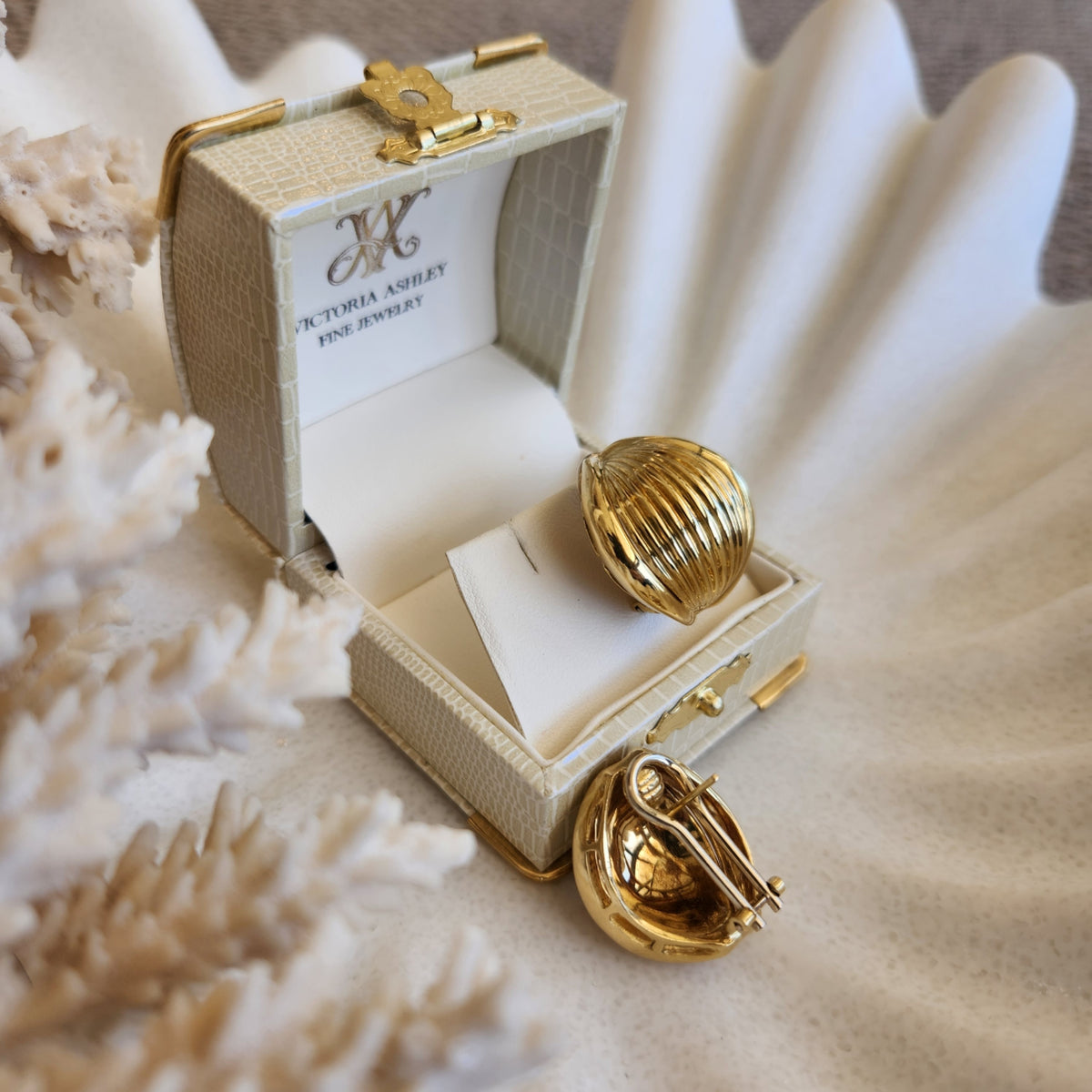 Vintage 18 Karat Yellow Gold Ribbed Earrings With Omega Backs