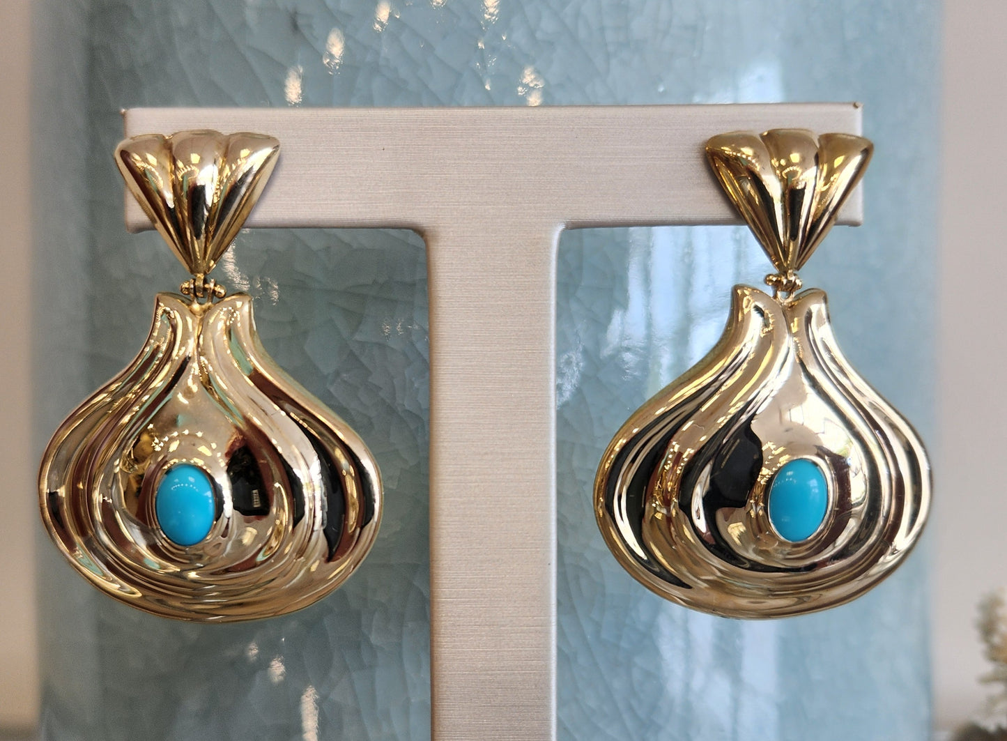 Vintage 14 Karat Yellow Gold Exaggerated Teardrop Shaped Dangle Earrings With Turquoise