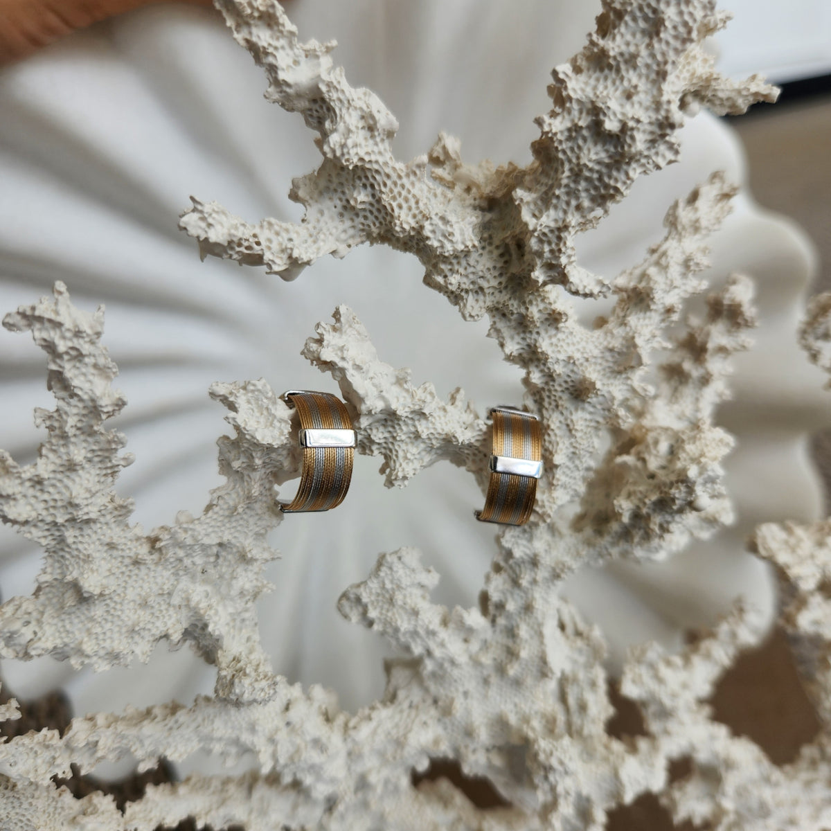 Vintage 14K Yellow And White 23 Strand Wire Station Earrings