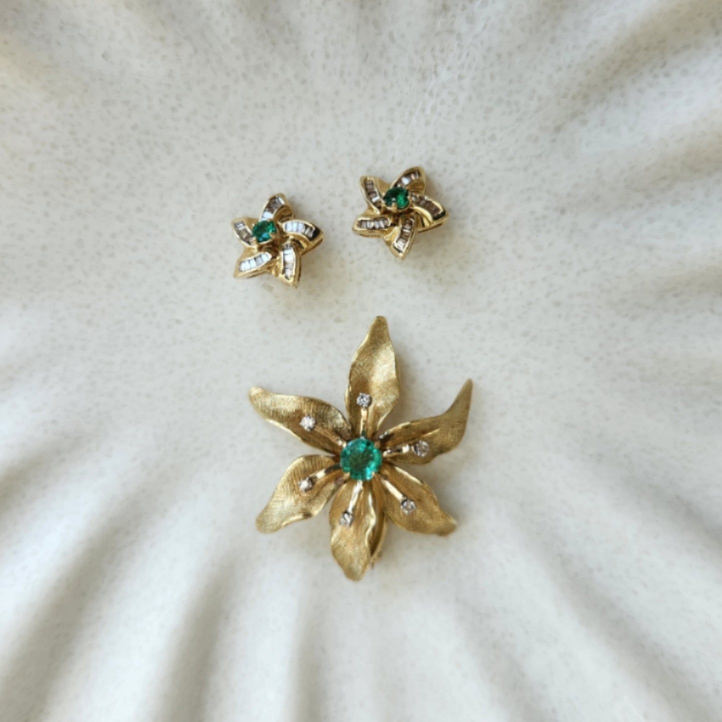 Vintage 14 Karat Yellow Gold Star Earring Jackets With Tapered Baguette Diamonds