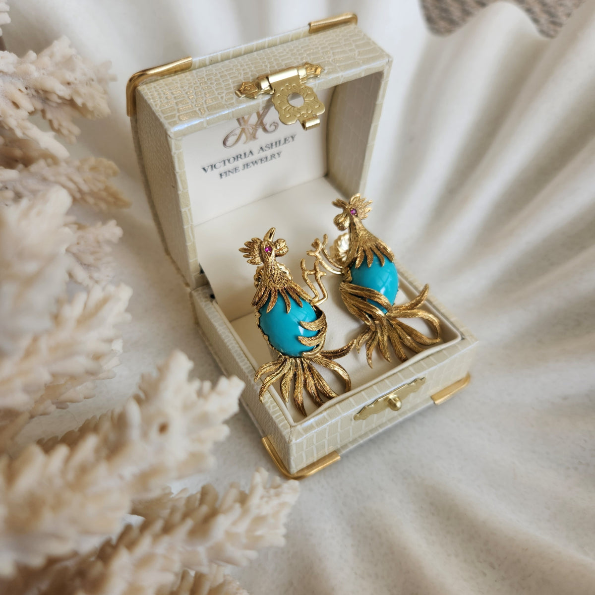 Vintage 18 Karat Yellow Gold Turquoise Rooster Earrings With Ruby Eyes