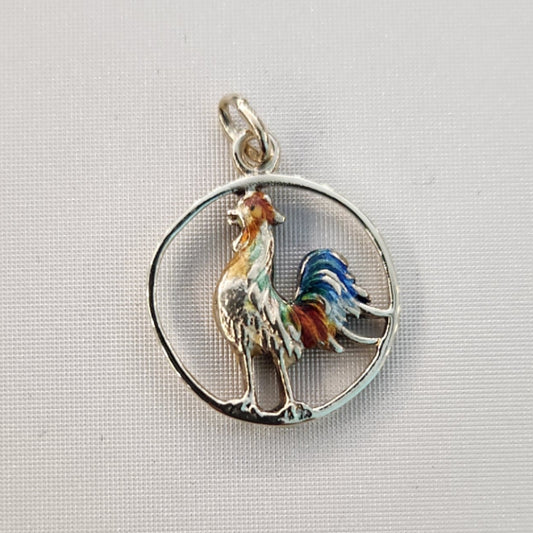 Vintage 14 Karat Yellow Gold 15 Mm Enameled Rooster Cut Out Charm