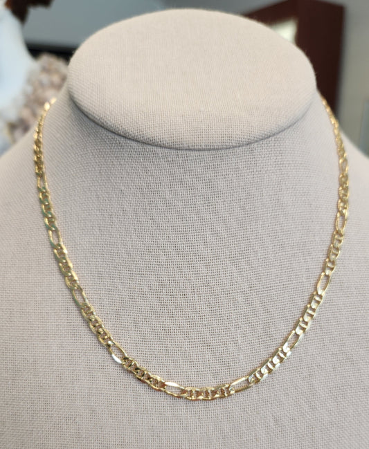Vintage 14K Yellow Gold Chain Necklace 
16Inch Long, 4Mm Wide Curbed
