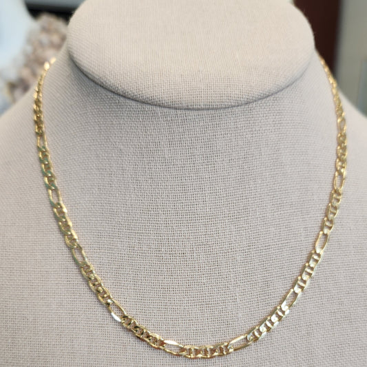 Vintage 14K Yellow Gold Chain Necklace 
16Inch Long, 4Mm Wide Curbed