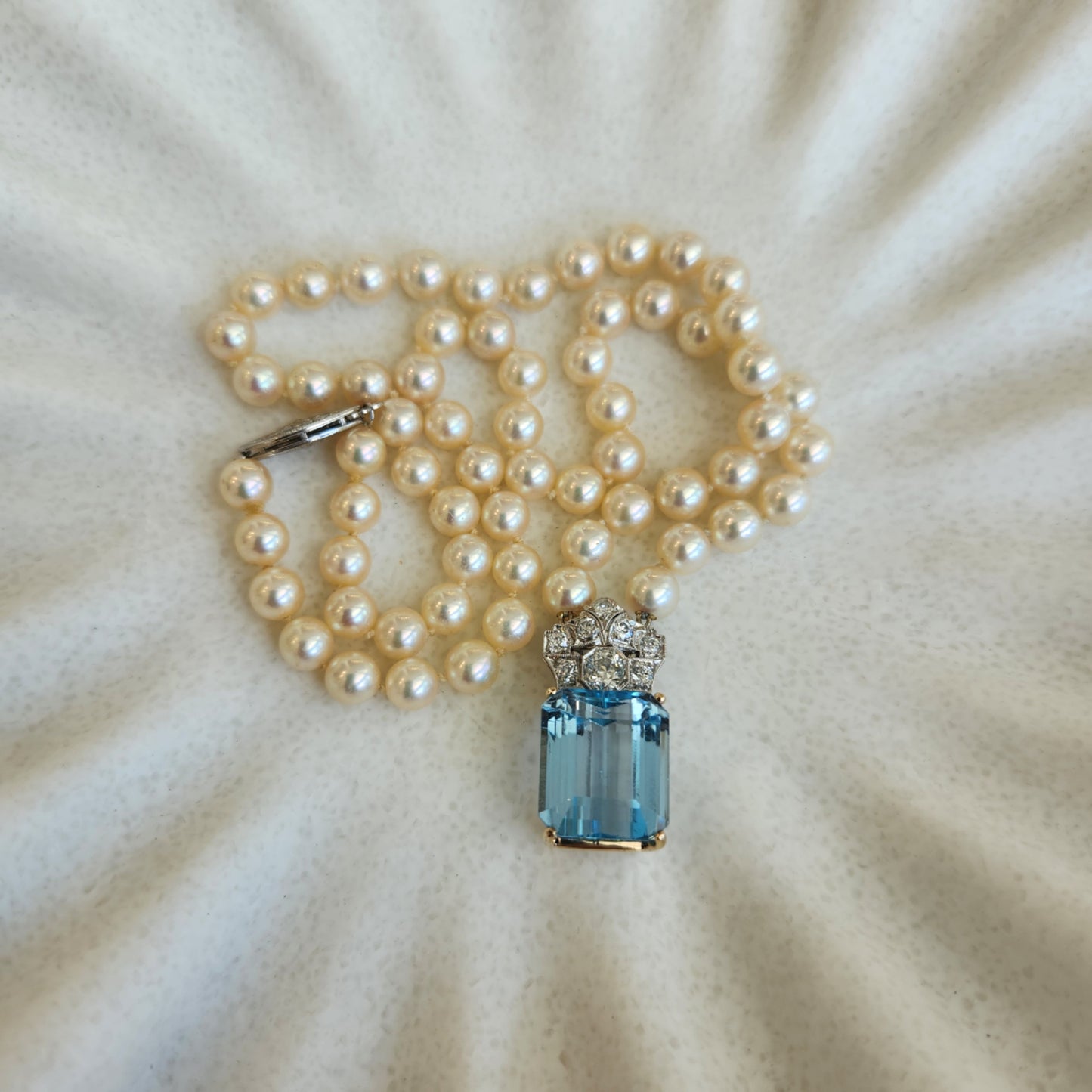 Vintage 14 Karat Gold & Platinum Pearl Necklace With Diamond Crown Accented Blue Topaz Centerpiece, 18"