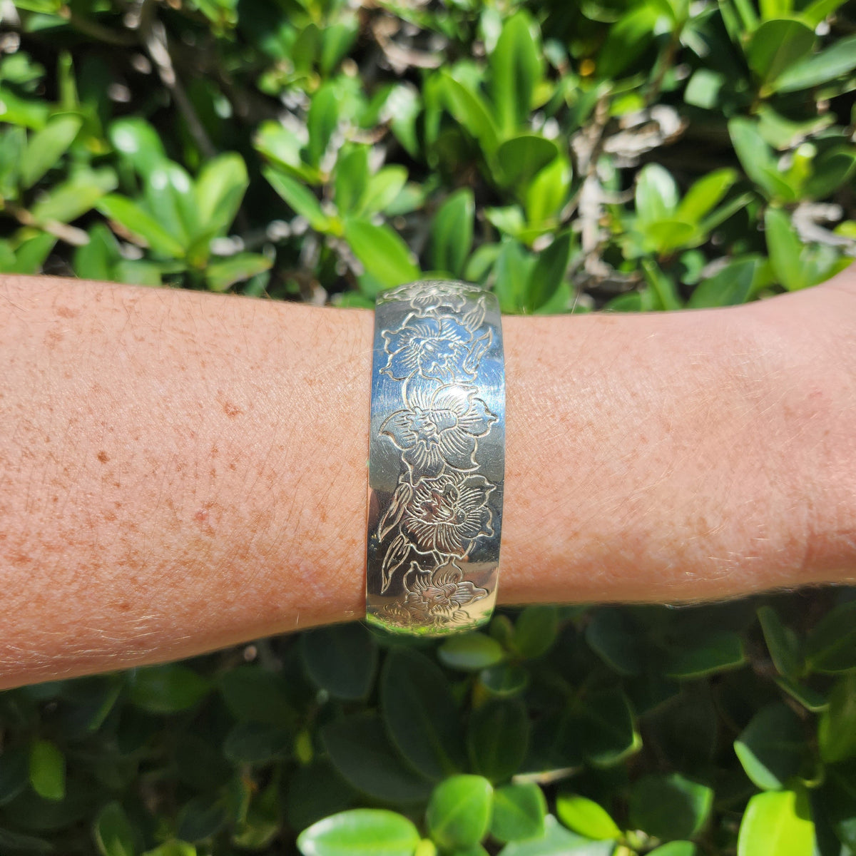Vintage Sterling Silver "Daffodil" Etched Cuff Bangle Bracelet, Signed S. Kirk & Sons, Jonquil