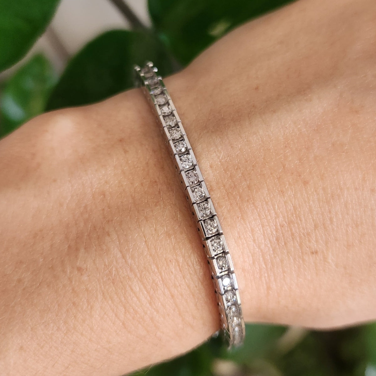 Vintage 14 Karat White Gold Diamond Bar Set Line/Tennis Style Bracelet, 7.5"