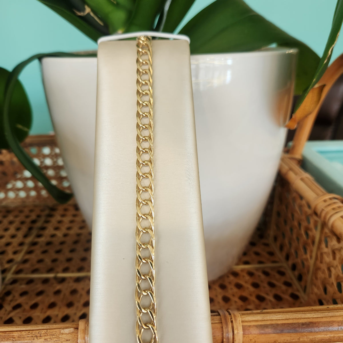 Vintage 14 Karat Yellow Gold Solid Oval Link Bracelet, 7.5"