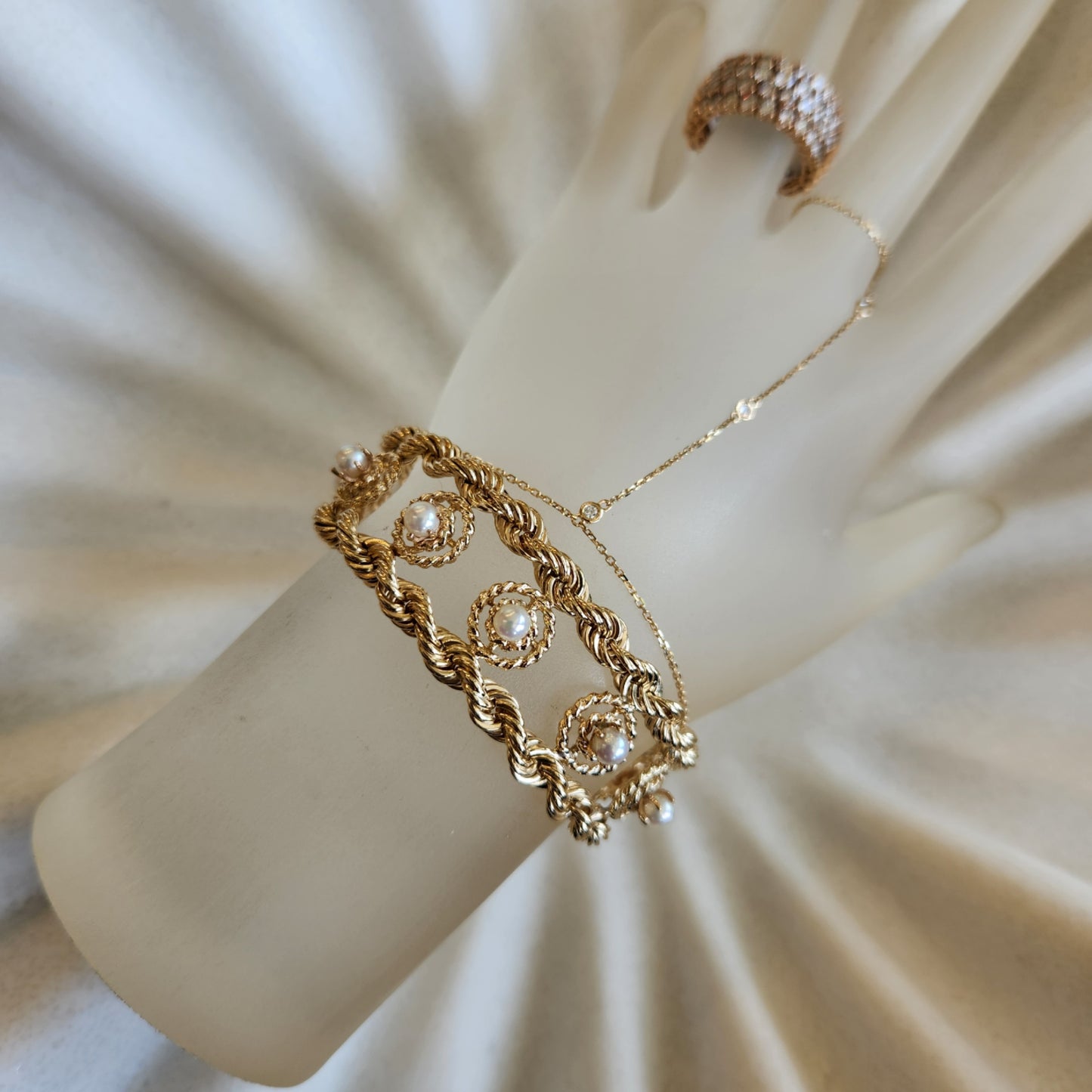 Vintage 14 Karat Yellow Gold 21 Mm Wide Double Rope Bracelet With Pearl Stations, 7.5"