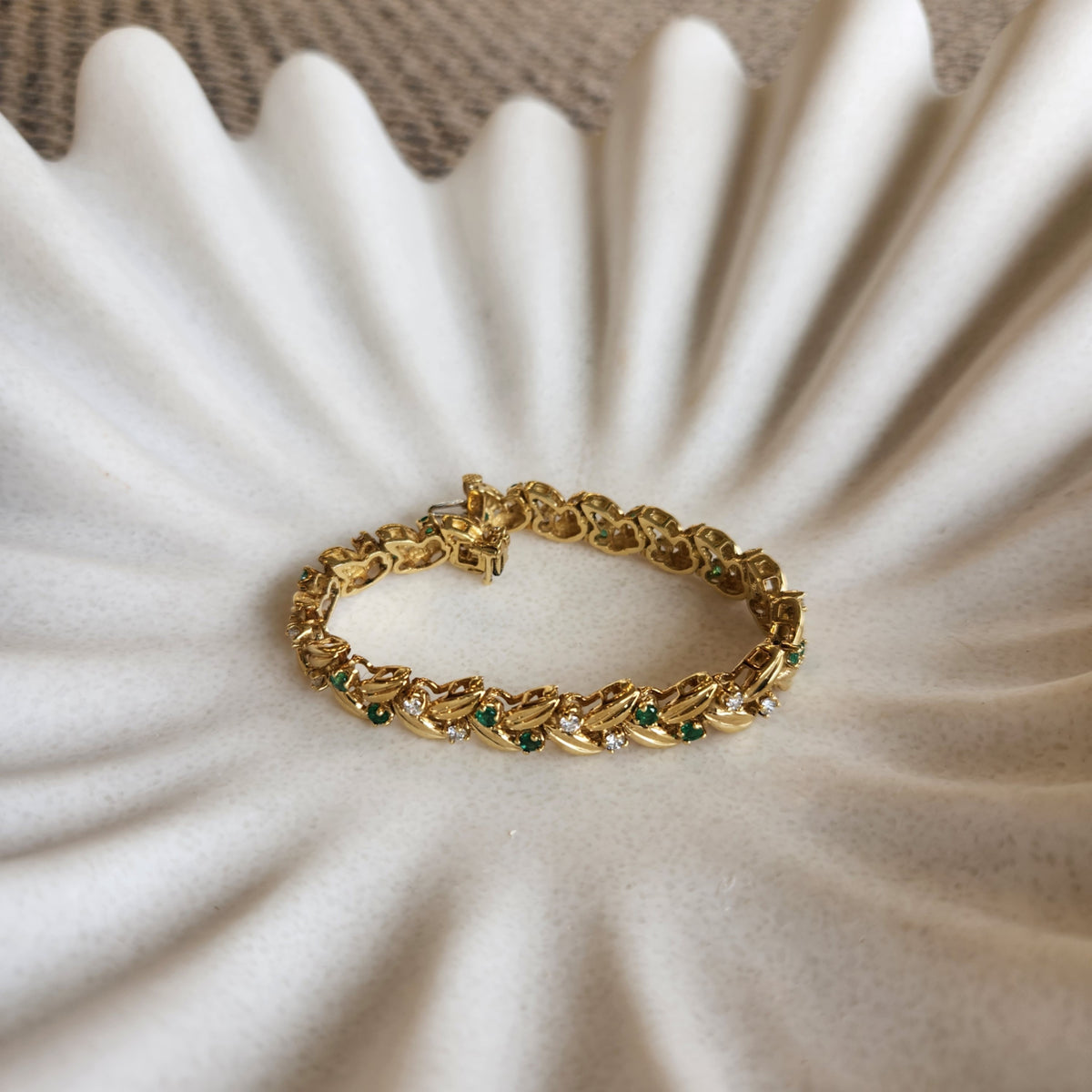Vintage 18 Karat Yellow Gold Diamond And Emerald Leaf Pattern Bracelet, 7"