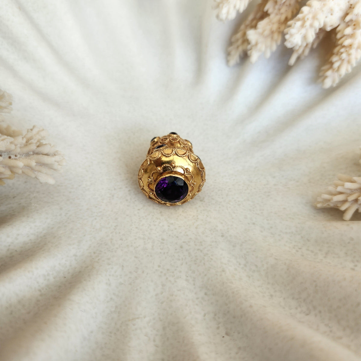 18K Yellow Gold Italian Mid-Century Ornate Space Capsule Shaped Charm