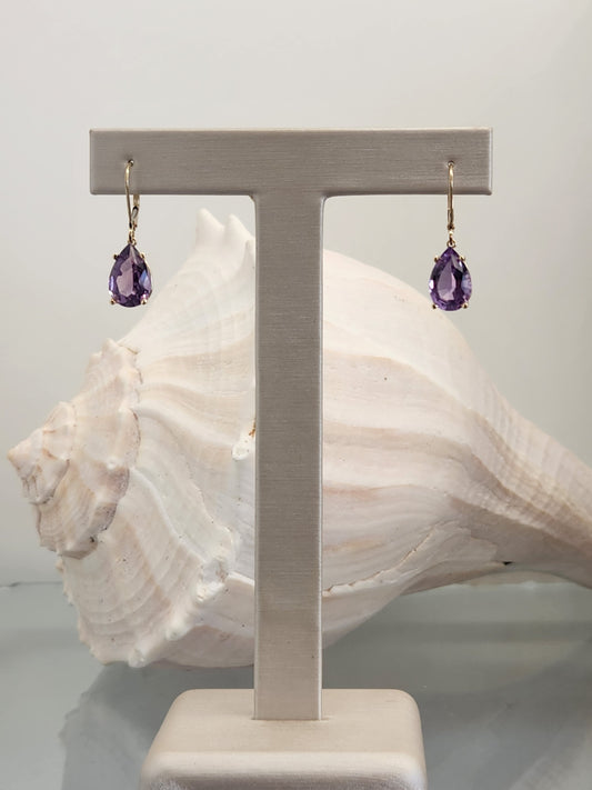 Vintage 14 Karat Yellow Gold Pear Shaped Amethyst Dangle Earrings With Leverbacks