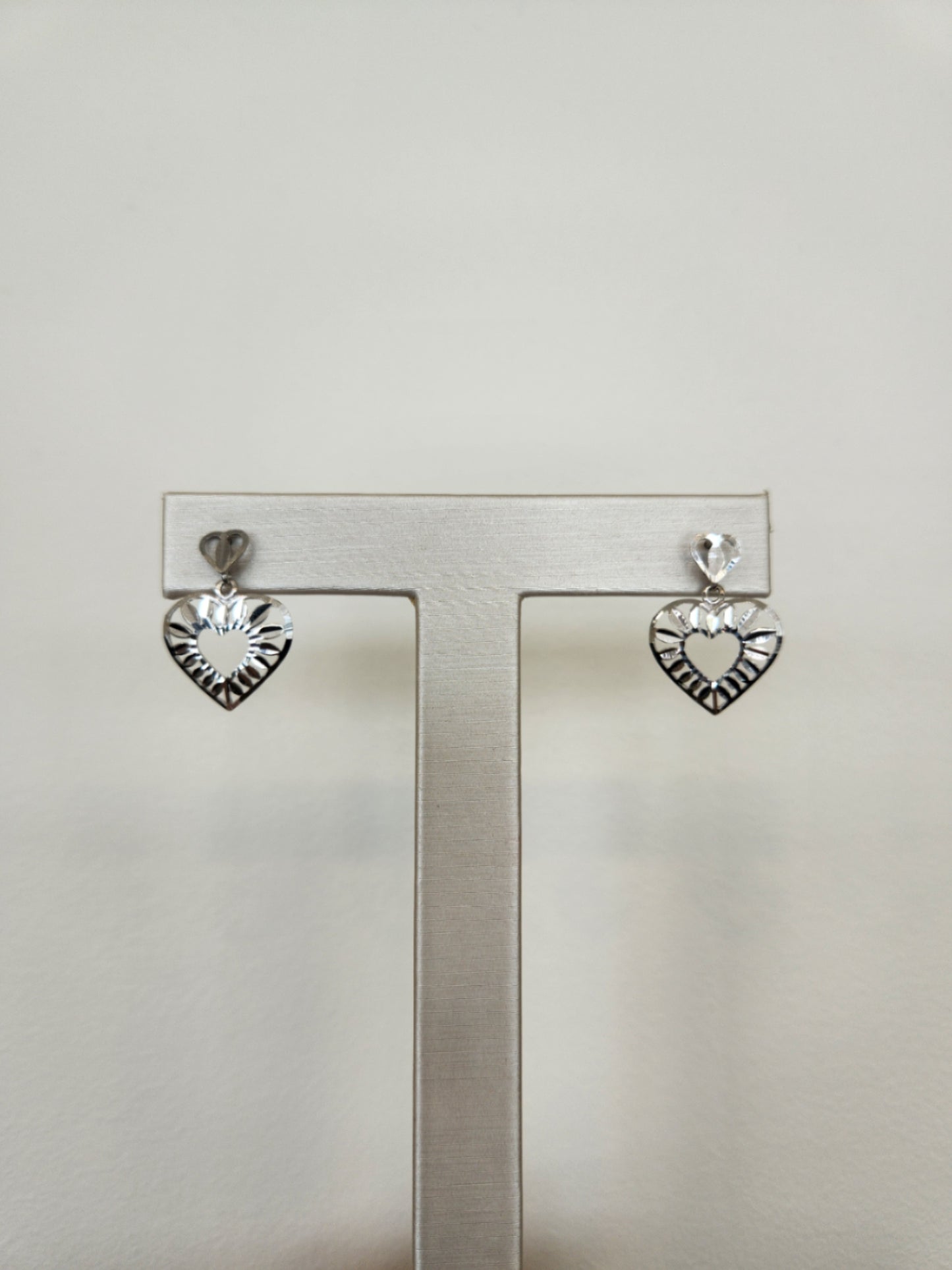 Vintage 14 Karat White Gold Diamond Cut Heart Dangle Earrings