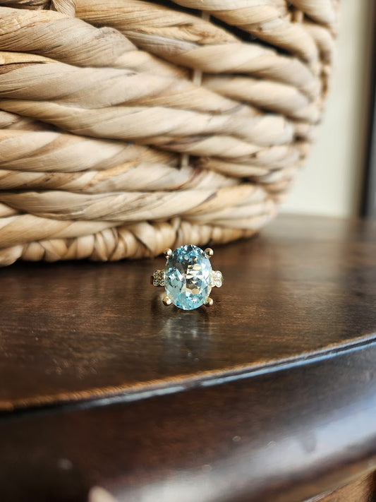 14 Karat Yellow Gold Aquamarine & Diamond Accent Ring