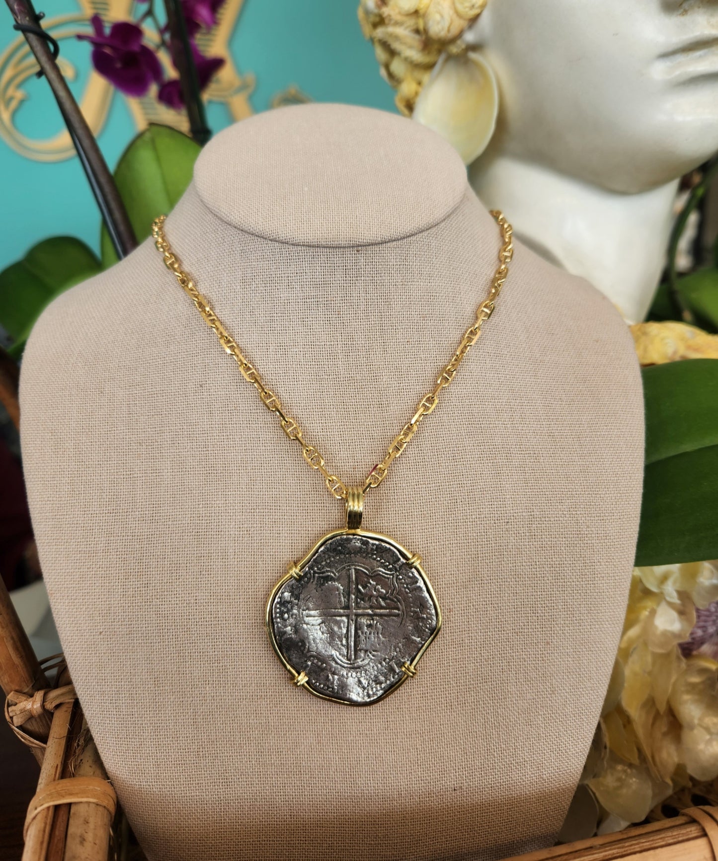 Spanish  8 Reale in 18K Yellow Pendant (Possibly Atocha)

Date: 1586