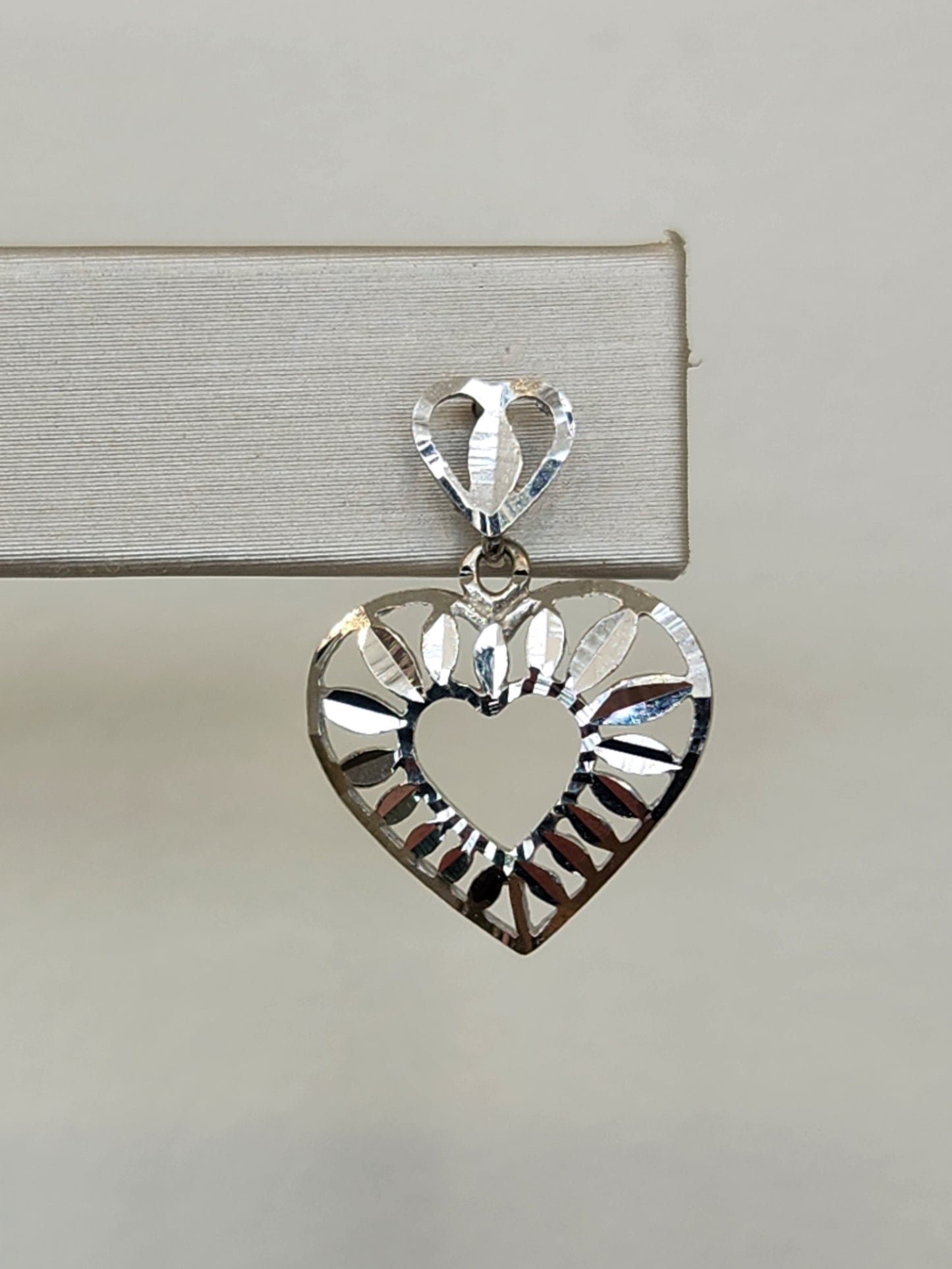 Vintage 14 Karat White Gold Diamond Cut Heart Dangle Earrings