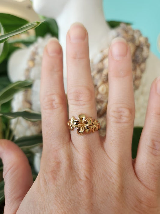Vintage14 Karat Yellow Gold Plumeria Ring