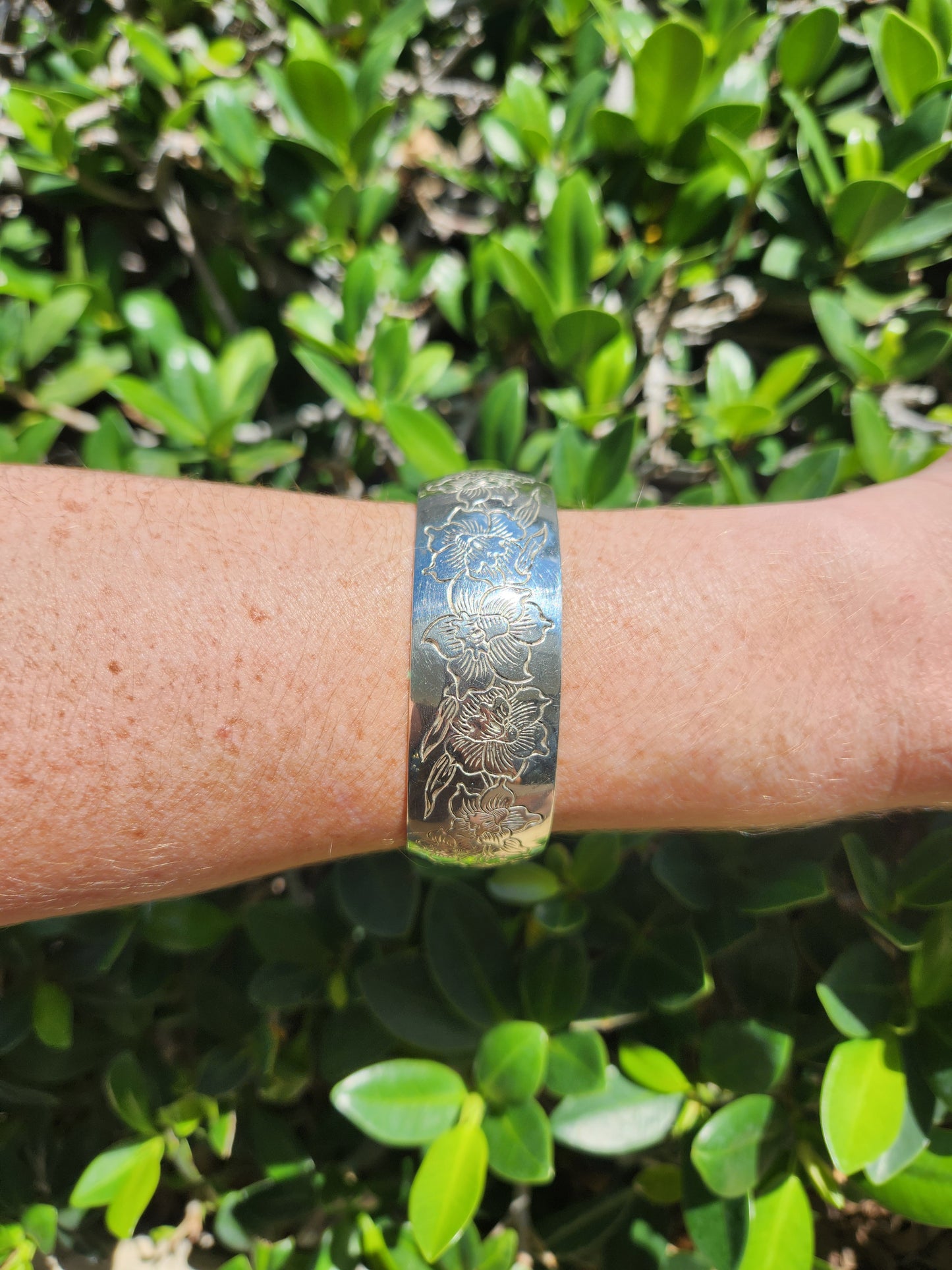 Vintage Sterling Silver "Daffodil" Etched Cuff Bangle Bracelet, Signed S. Kirk & Sons, Jonquil