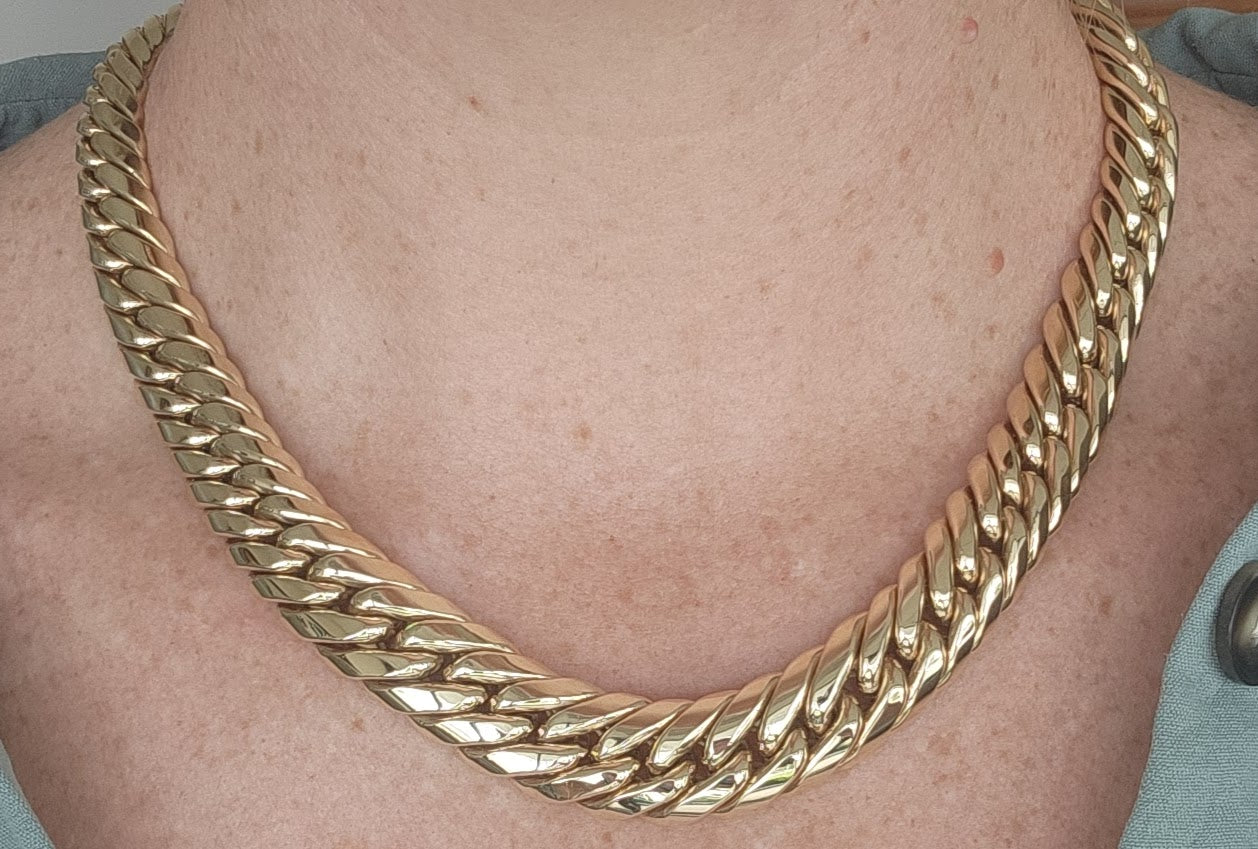 Vintage 14 Karat Yellow Gold 15.5 Mm Double Curb Link Necklace Secured By A Toggle Clasp With Cabochon Garnet Accents, 18.5"