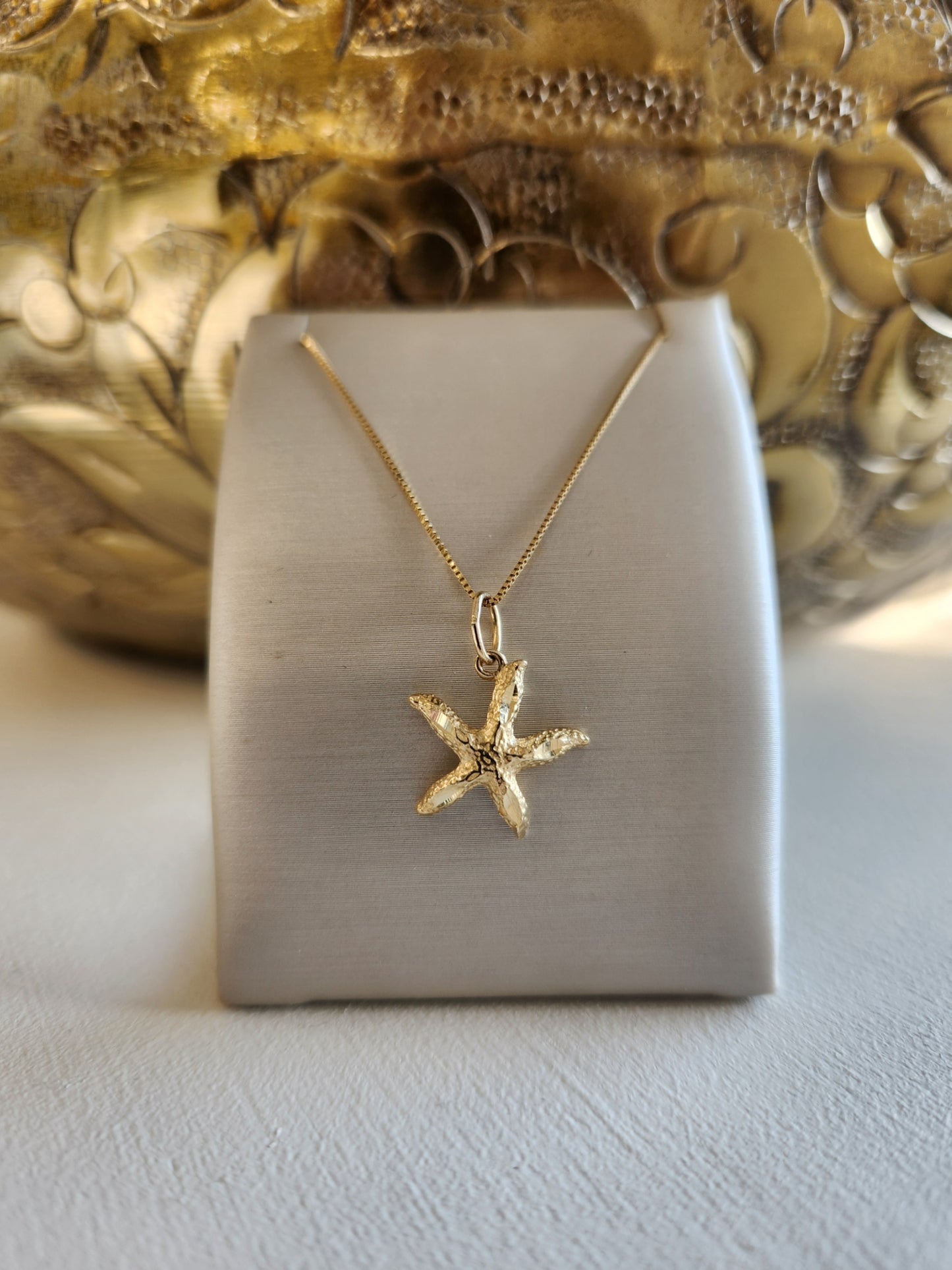 14 Karat Yellow Gold Diamond Cut Starfish Pendant