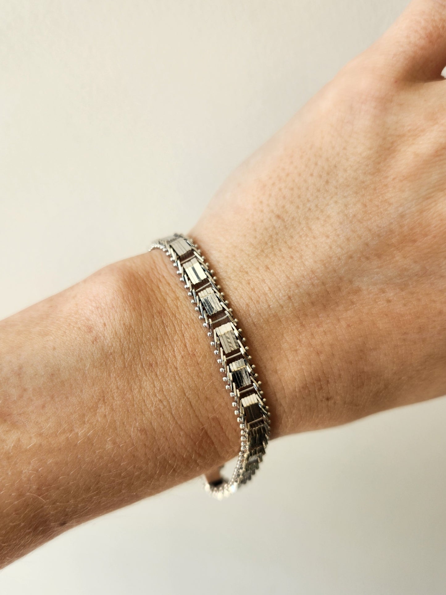 Vintage 14 Karat White Gold 7 Mm Fancy Link Bracelet, 6.75"