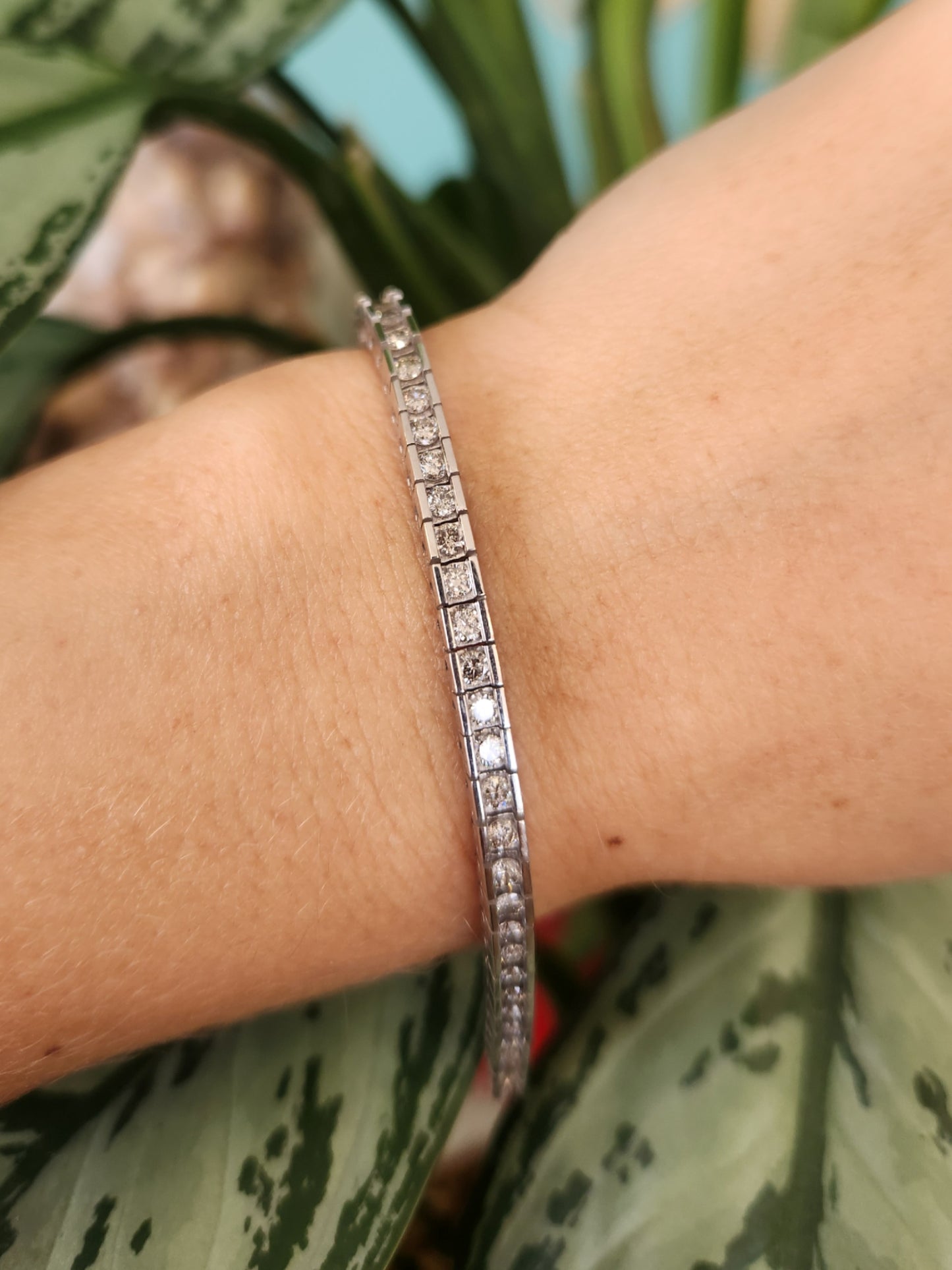 Vintage 14 Karat White Gold Diamond Bar Set Line/Tennis Style Bracelet, 7.5"