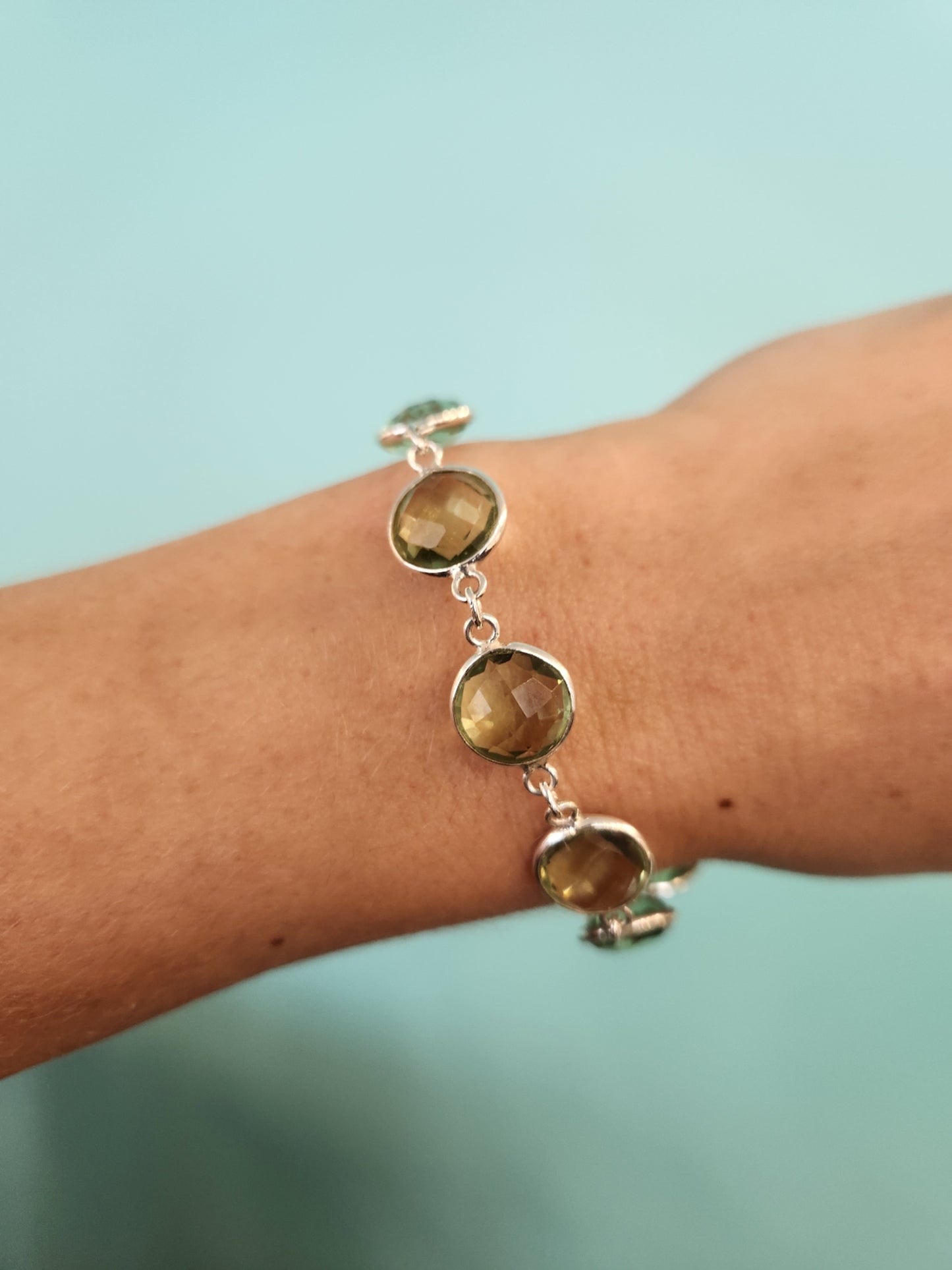 Adjustable 7.5 to 7.75 Inch Sterling Silver Bracelet with 22.5 CTW Dou