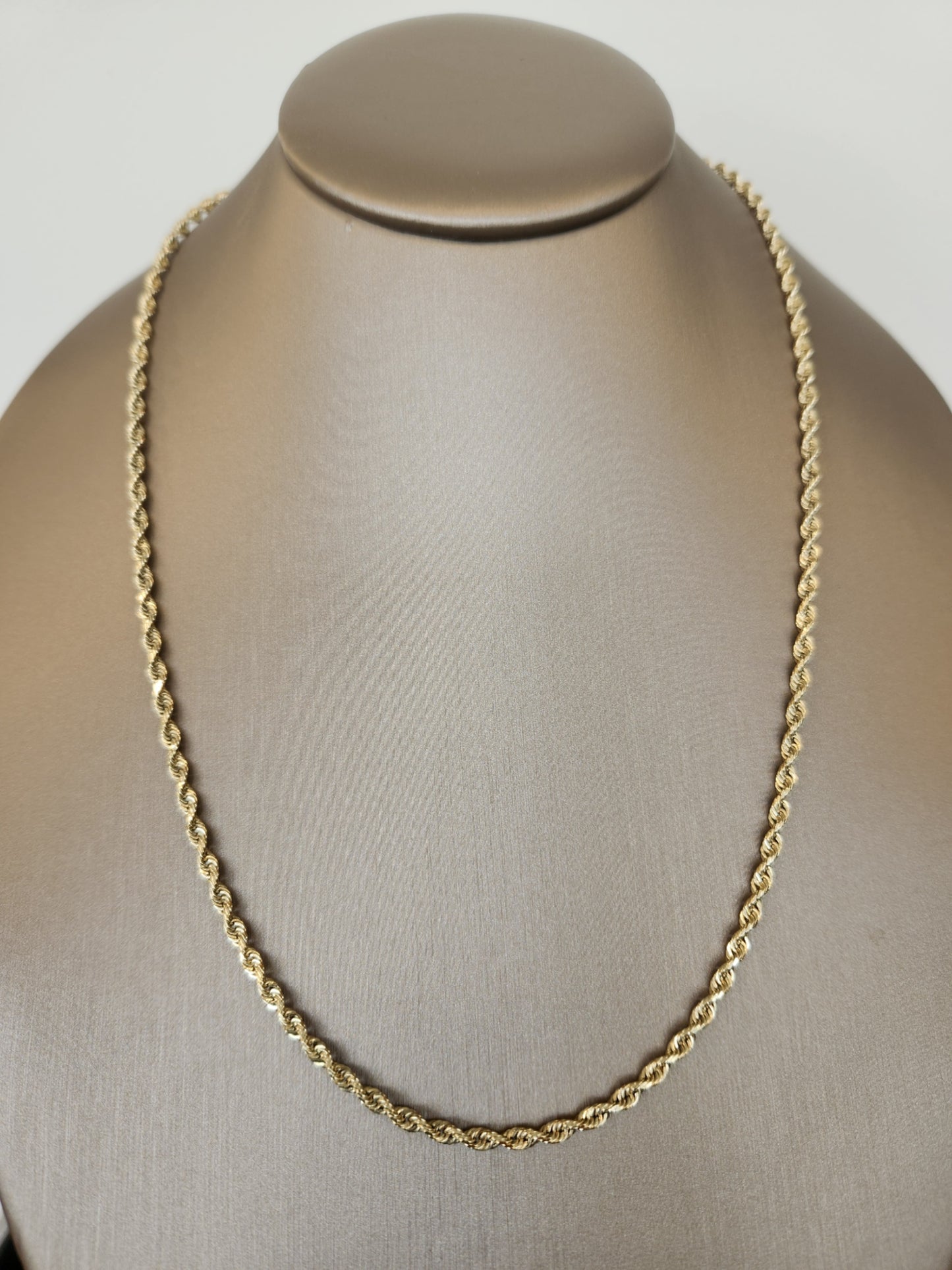 Vintage 14 Karat Yellow Gold 2.7mm Rope Chain with Lobster Clasp, 20"
