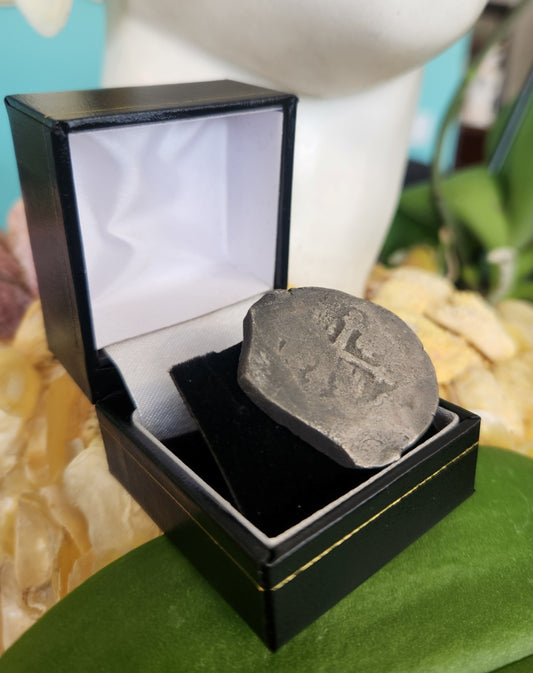 1715 Fleet Spanish 8 Reale (Loose Coin)

Date: (17)14 Partial Date