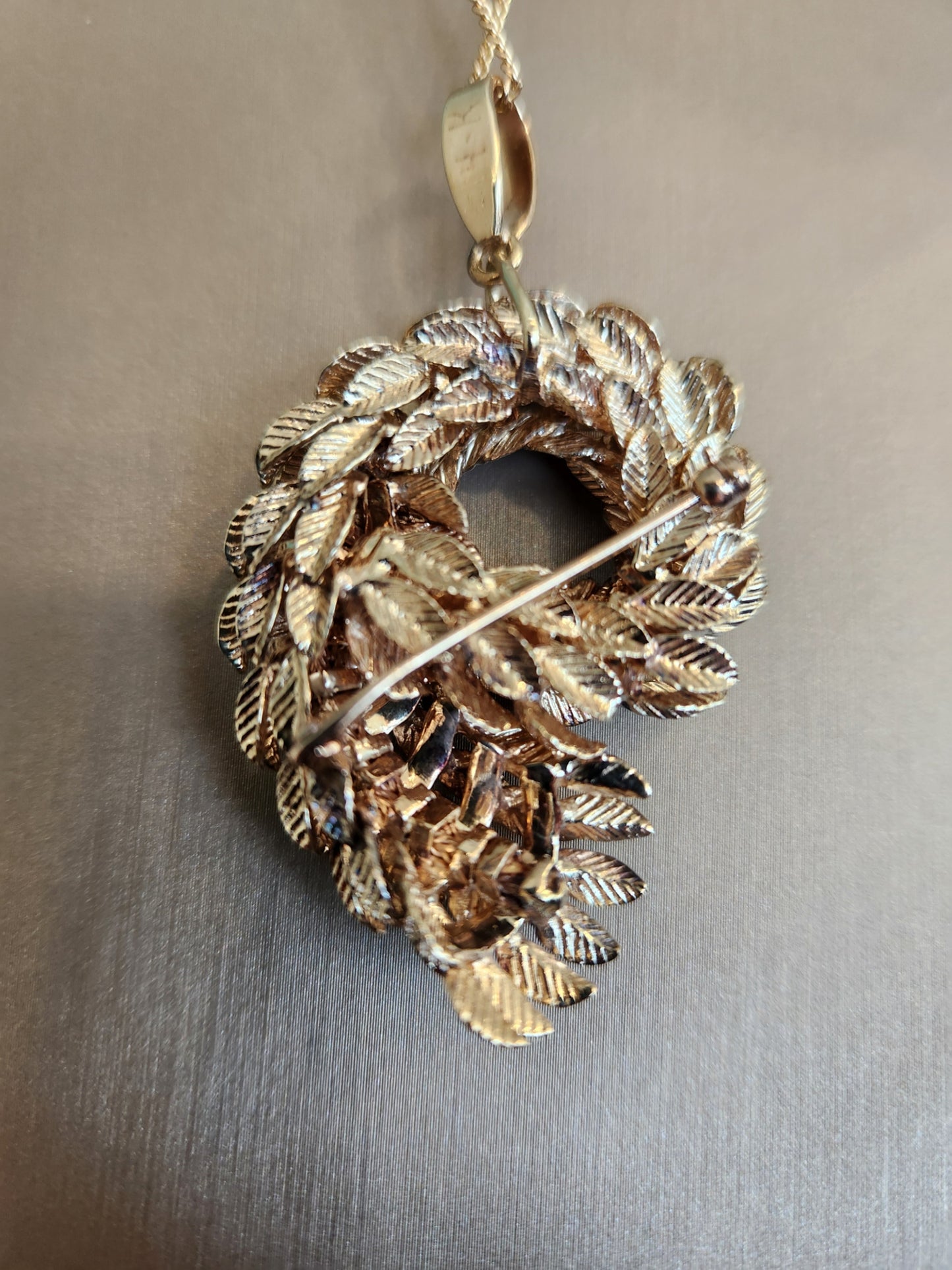 Vintage 14 Karat Yellow Gold Leaf Design Horn Shaped Pendant/Pin
Over