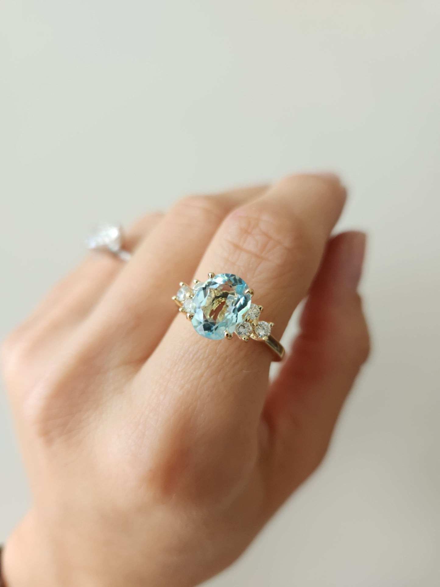 14 Karat Yellow Gold Aquamarine & Diamond Ring