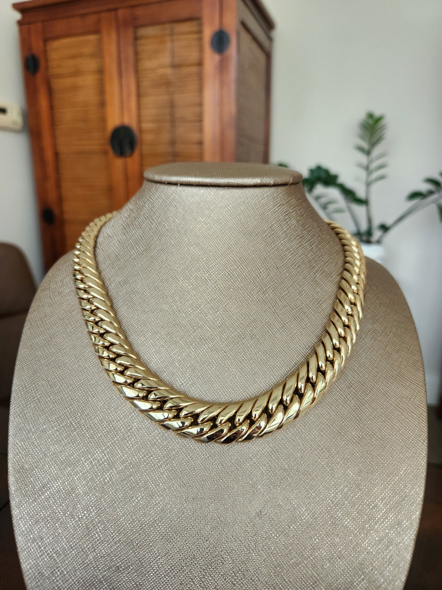 Vintage 14 Karat Yellow Gold 15.5 Mm Double Curb Link Necklace Secured By A Toggle Clasp With Cabochon Garnet Accents, 18.5"
