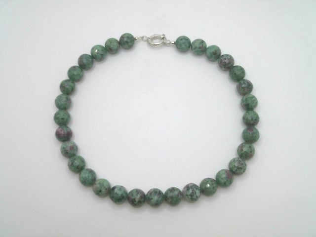 Sterling Silver 13 Mm Round Faceted Ruby Zoisite Bead Necklace With Large Spring Ring 17.5"