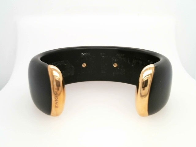 Vintage 18 Karat Yellow Gold Gianni Bvlgari Enigma Collection Jet Wood Bangle With A Pair Of Diamond Encrusted Lips