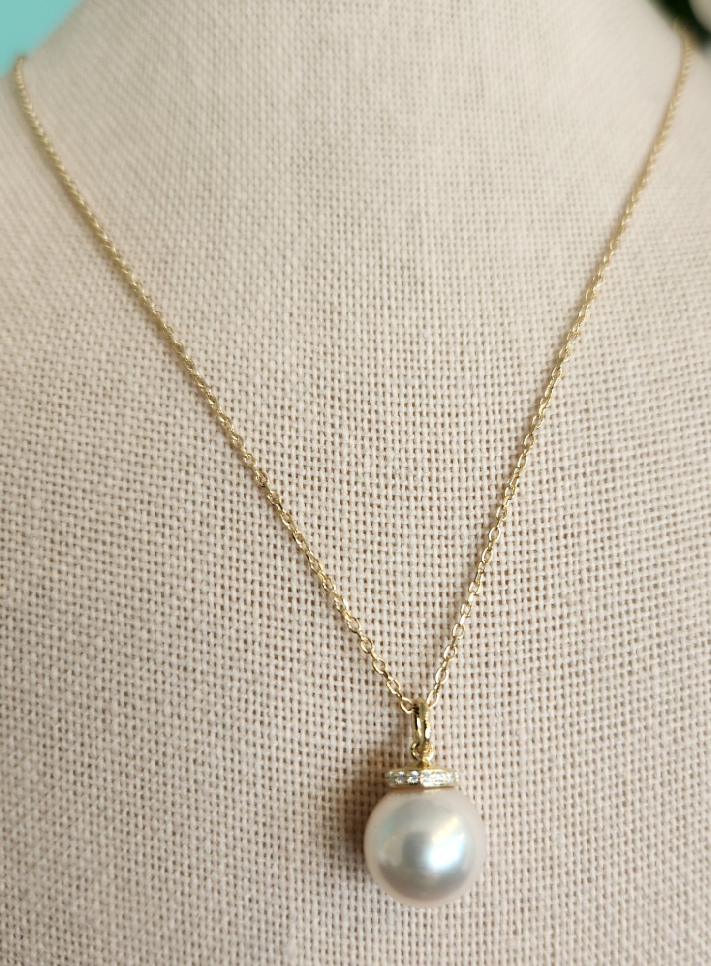 14 Karat Yellow Gold 9.5 Mm Akoya Pearl Necklace With Hidden Diamond Halo, 16-18"